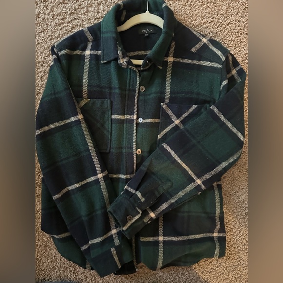 PacSun Jackets & Blazers - PacSun green and black flannel
